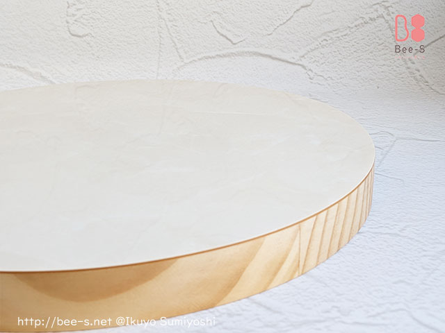 丸い木の台　かわいいお仏壇　赤ちゃん仏壇　赤ちゃん供養　胎児の仏具　供養台　祭壇