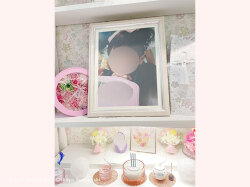 ガラスの位牌　オーダー位牌　手作り　紫と白がとってもかわいいお位牌　赤ちゃん　子