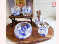 かわいい仏具　ガラス仏具　ブルーの仏具　思い出の仏具　息子の仏具　手元供養