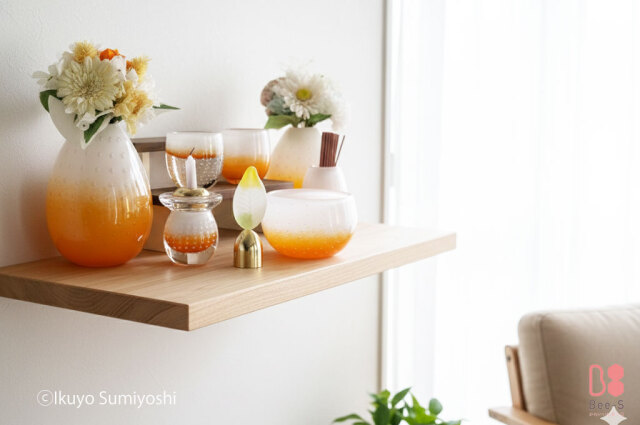 HONOKA オレンジ＆ホワイト 吹きガラスのモダン仏具セット