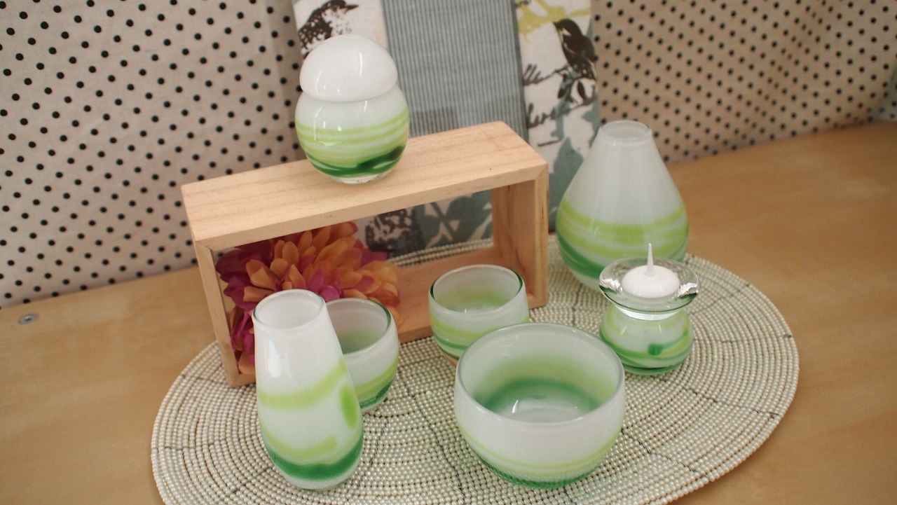 かわいい仏具 セット 白色 グリーンライン